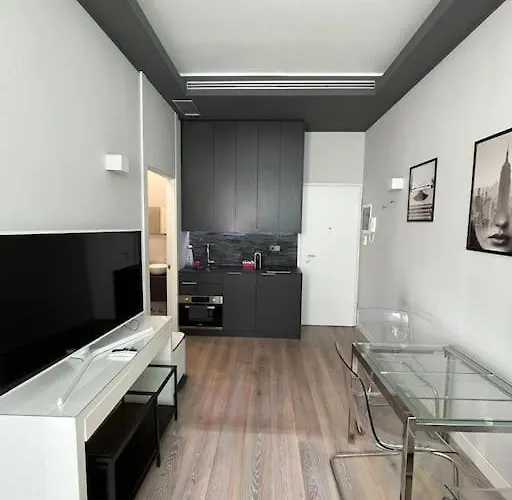Victory House Apartment